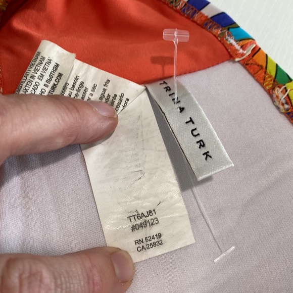 Trina Turk bikini top size 6 - Picture 4 of 4